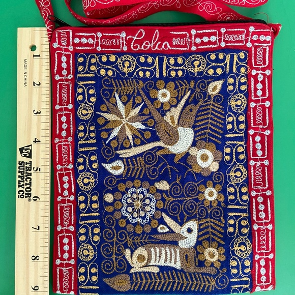 Beautiful hand embroidered purse from Peru - Picture 2 of 4